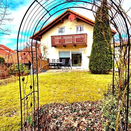 Haus Christof Nyaraló *